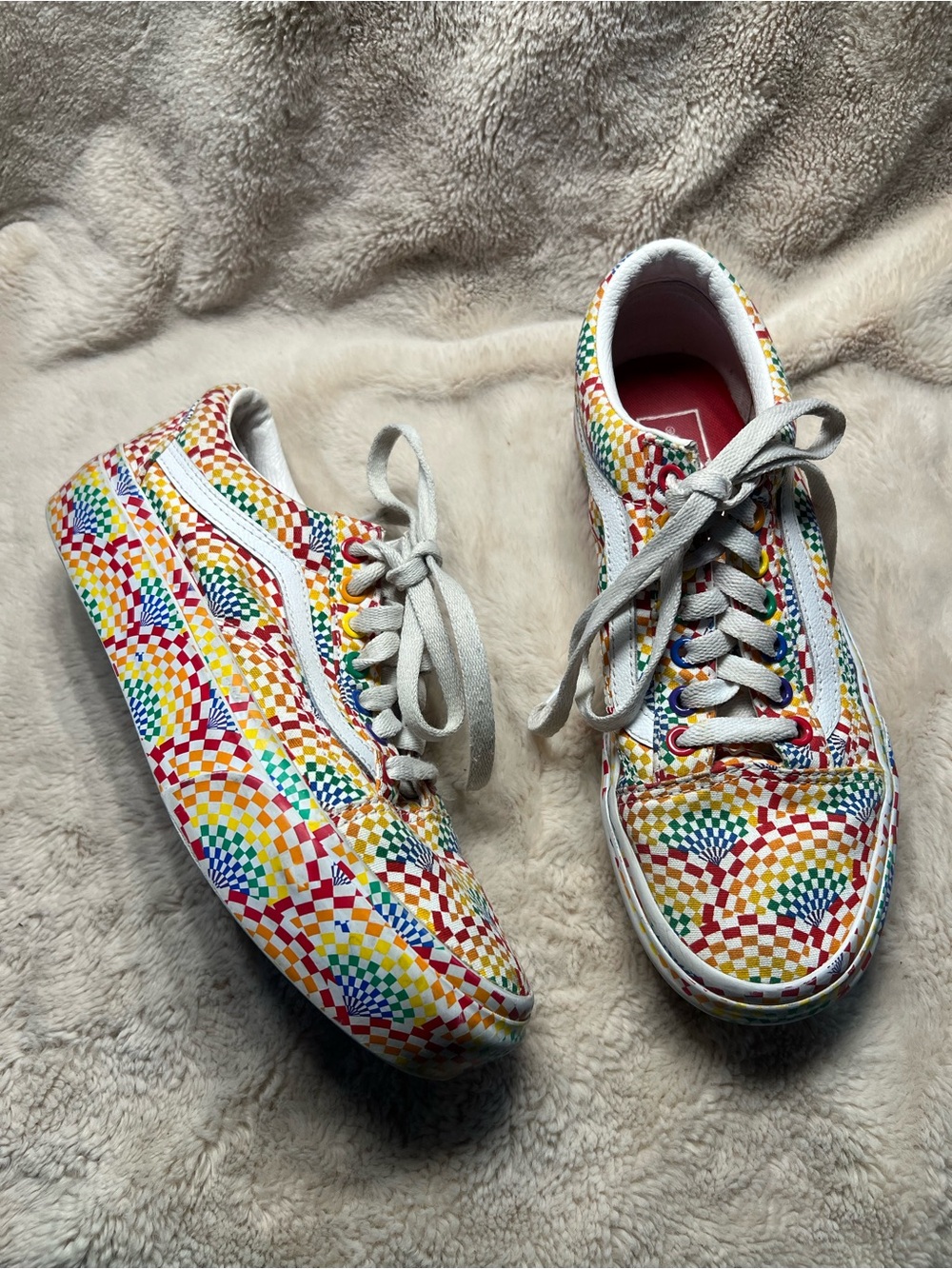 Vans Old Skool Platform Pride sneakers Womens size 8